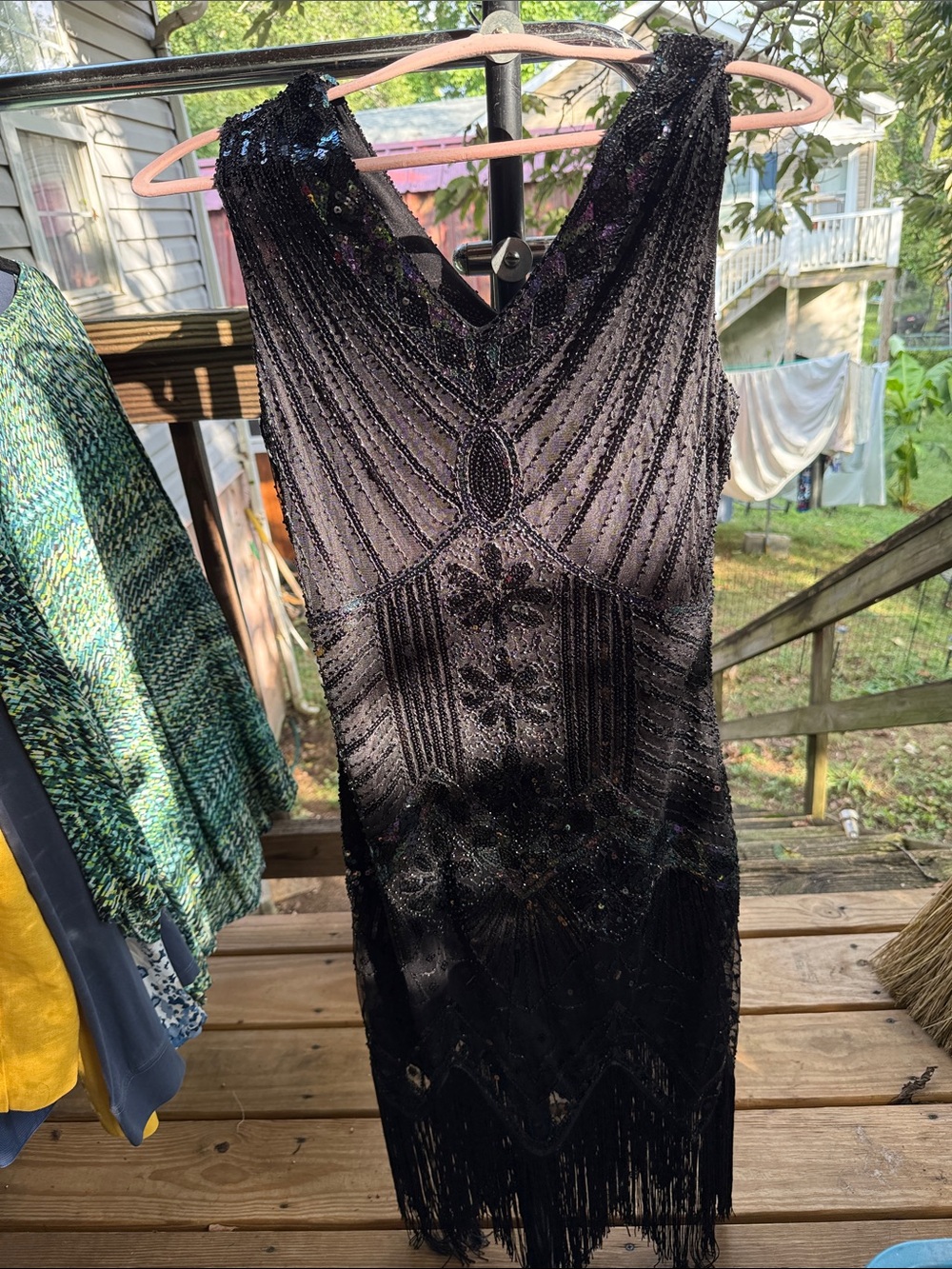 New Women’s Medium Flapper Black Sequined Beaded Fringe Dress w/access.